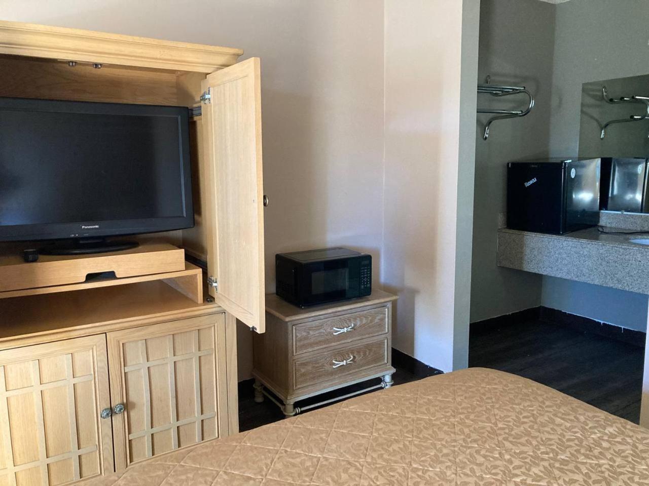 Tree Inn & Suites 阿尔伯克基 外观 照片